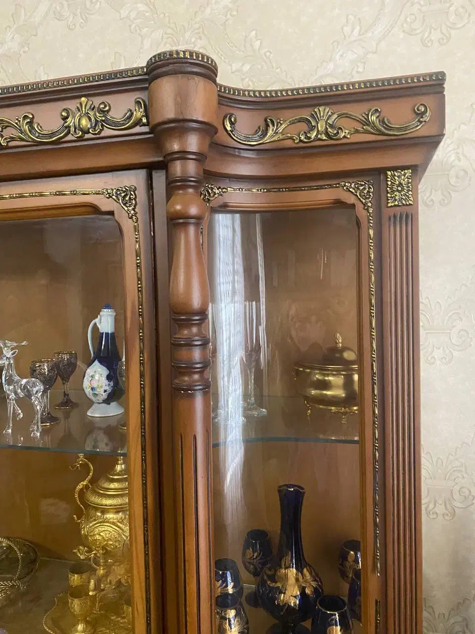 بوفه چوبی کار شده|بوفه، ویترین، کنسول|رشت, دیلمان|دیوار