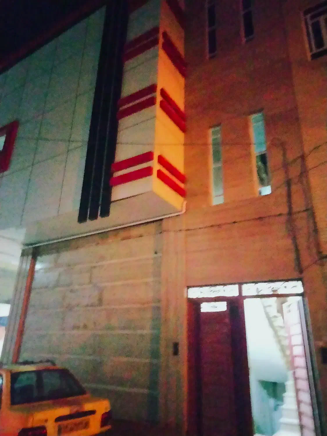 فروش یک واحد تجاری مغازه دارای دو سوئیت|فروش مغازه و غرفه|حمیدیا, |دیوار