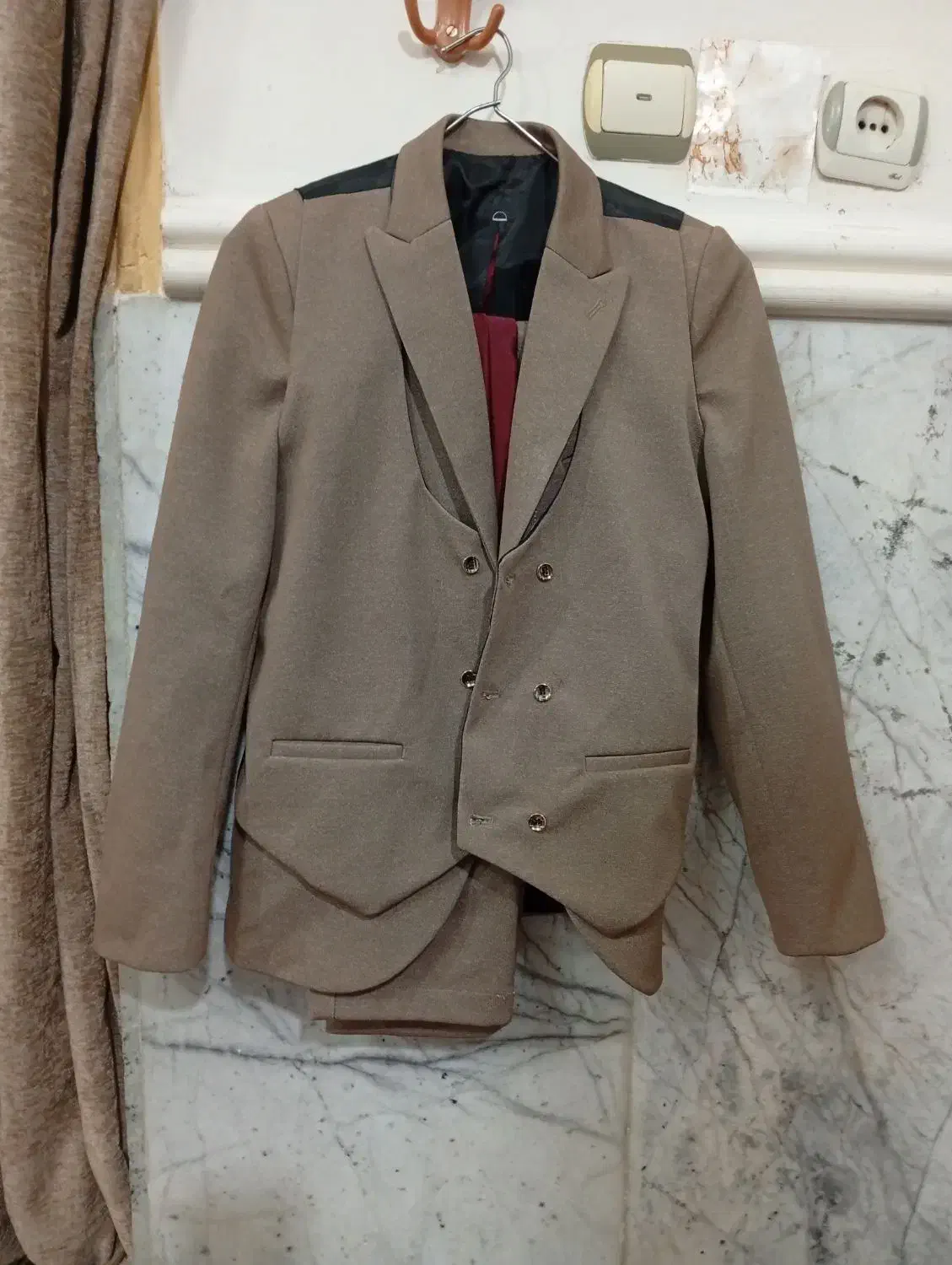 کت شلوار|لباس|زابل, |دیوار