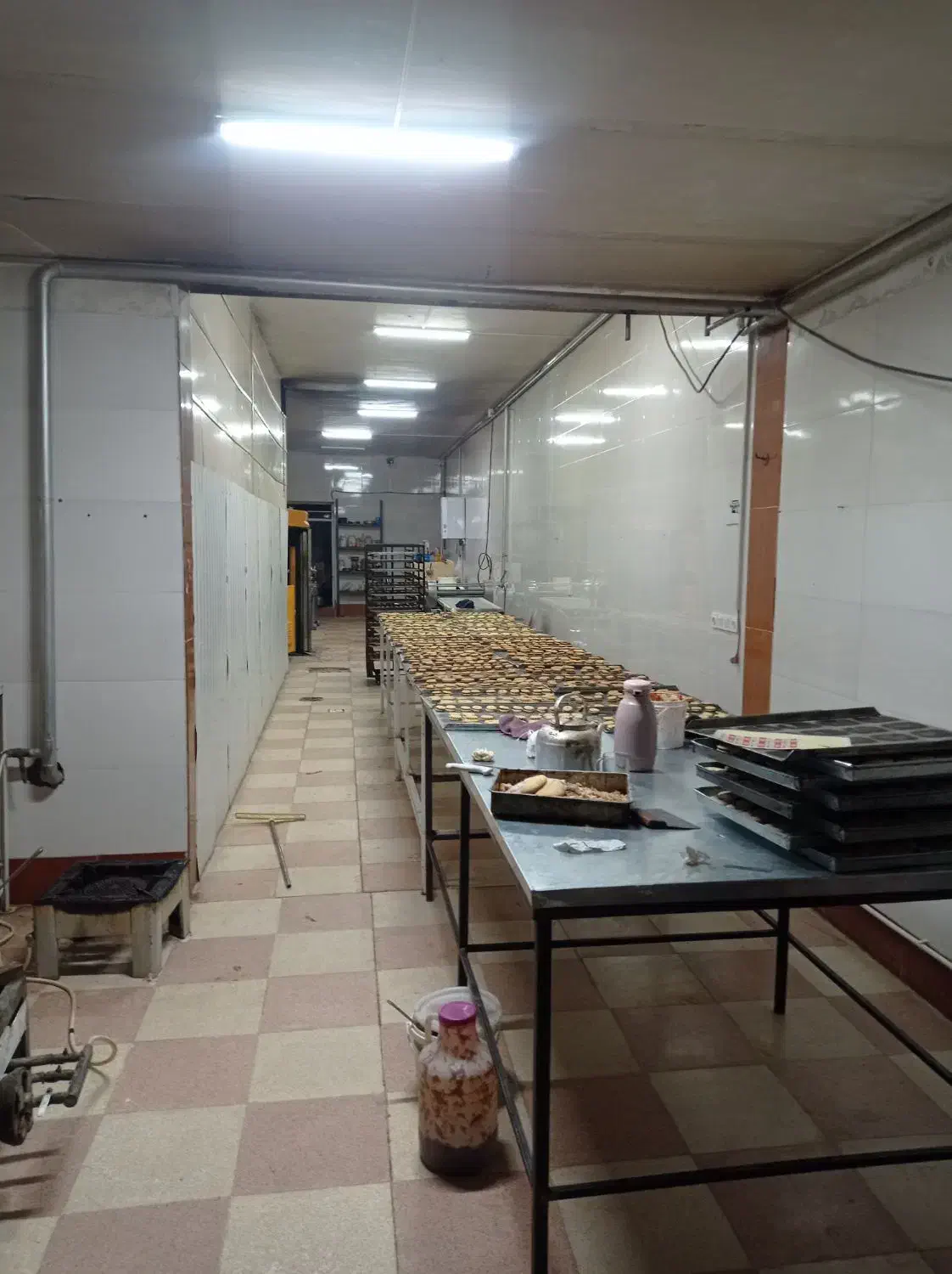 فروش و واگذاری کارگاه قنادی با تمام وسایل|ماشینآلات صنعتی|کاشمر, |دیوار