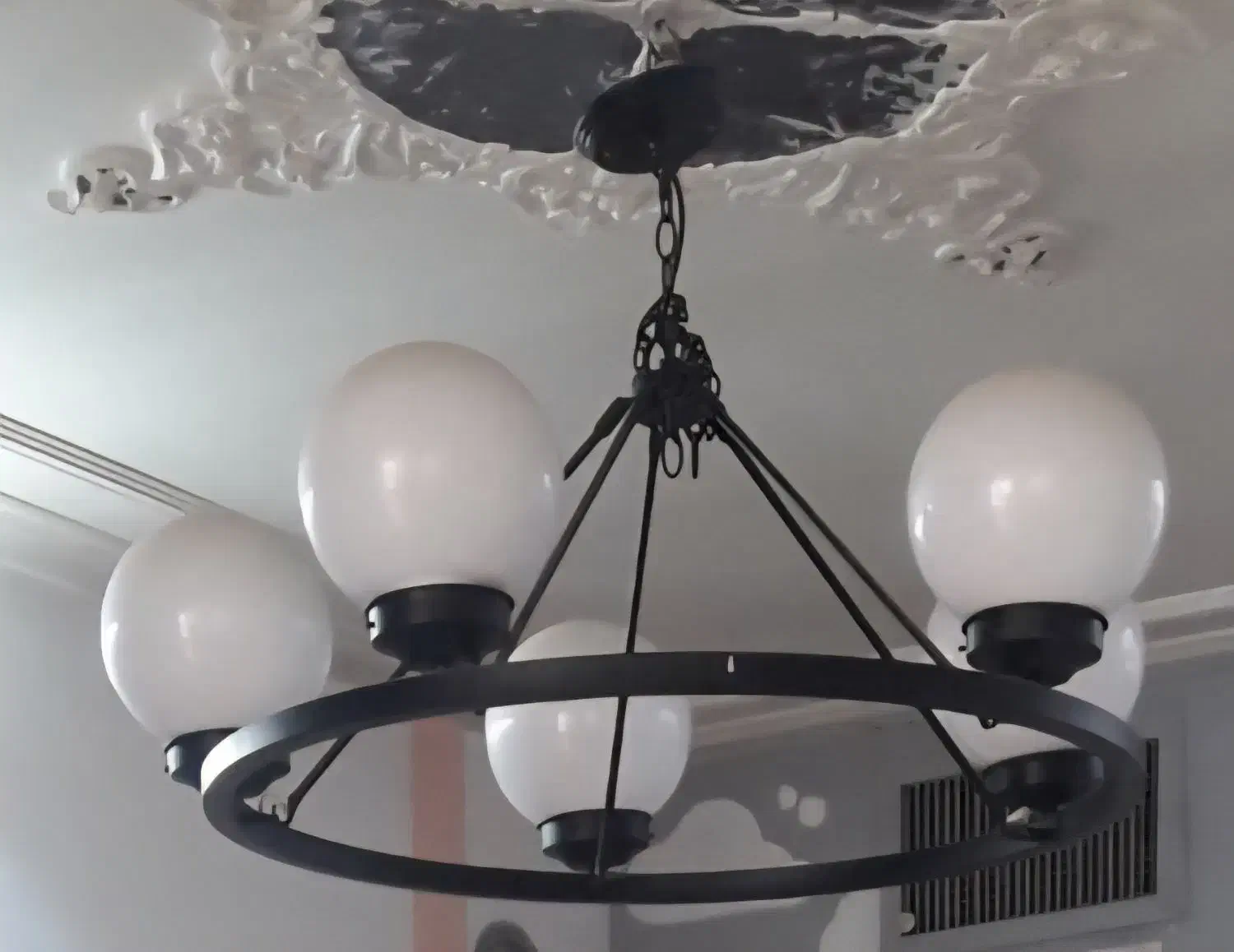 لوستر تعزیری|لوستر و چراغ آویز|سلفچگان, |دیوار