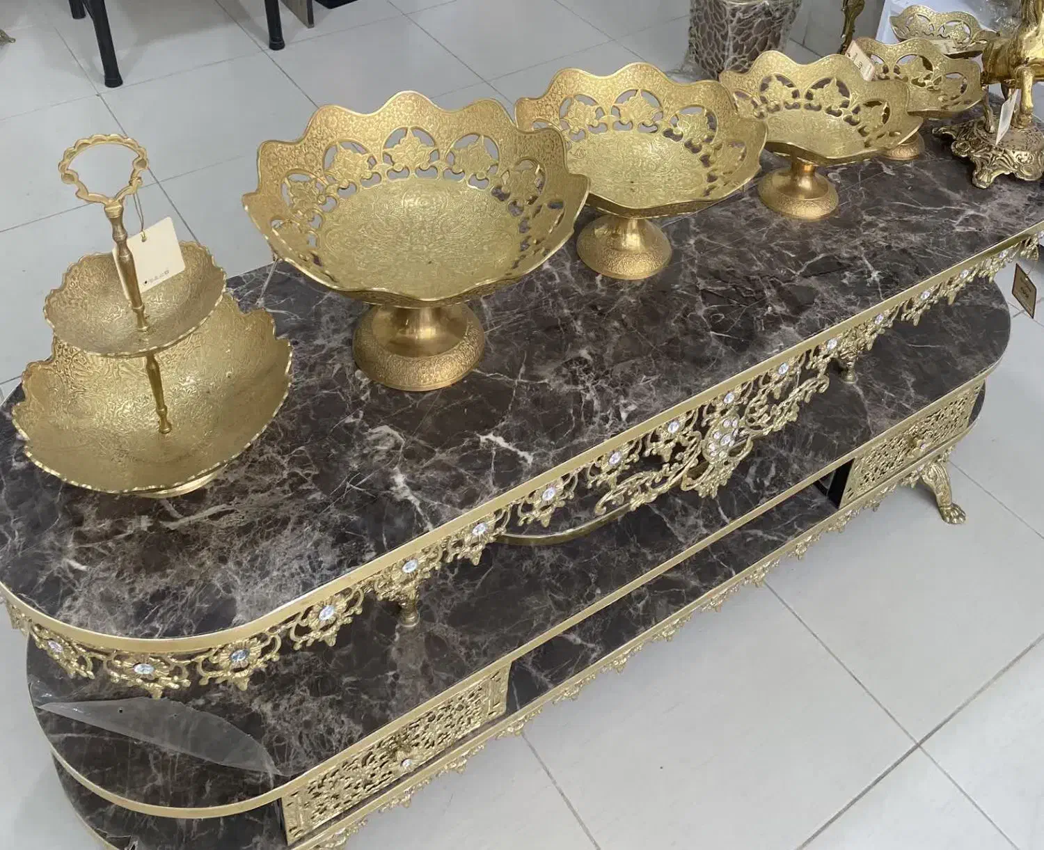 میوه خوری برنز میوه خوری هندی|ظروف سرو و پذیرایی|قم, چهل درخت|دیوار