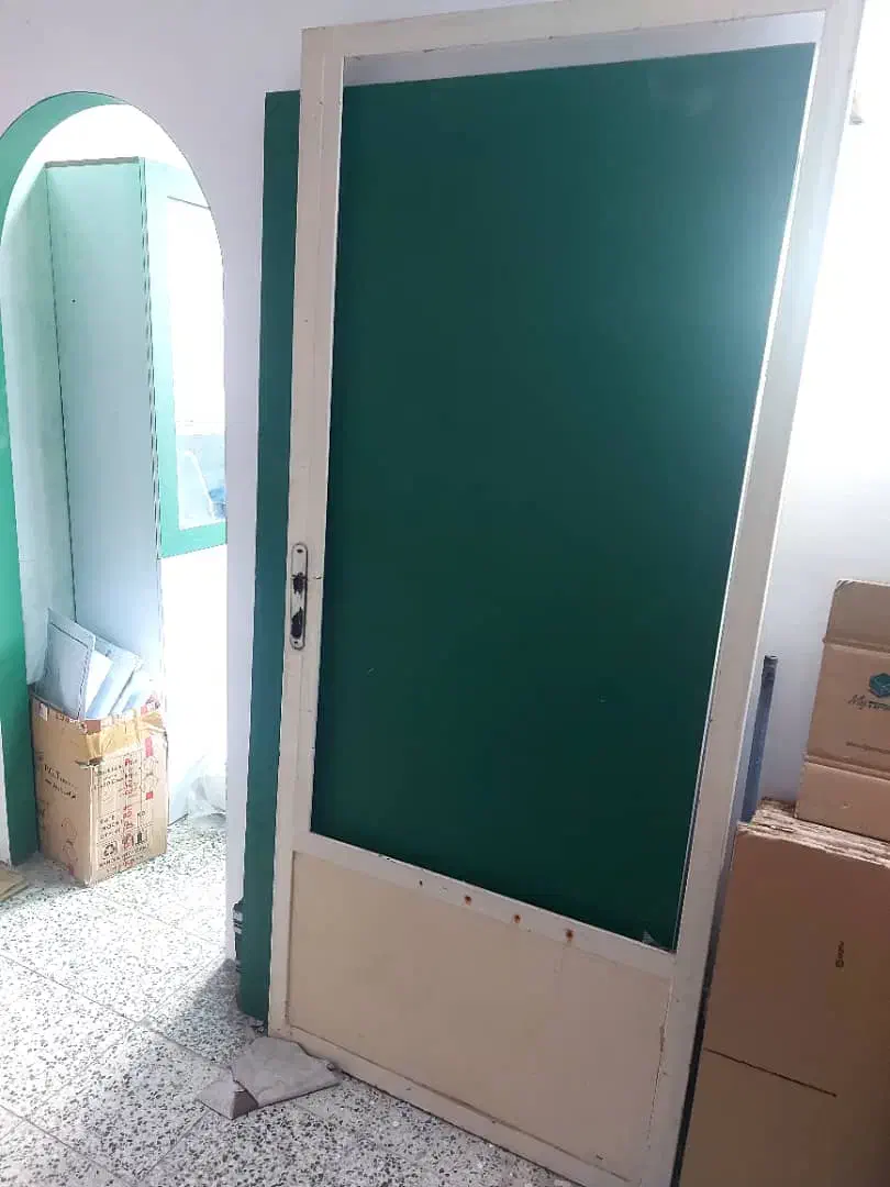 در آهن و شیشه و در کرکره ای سنتی|مصالح و تجهیزات ساختمان|اهواز, فرهنگ شهر|دیوار