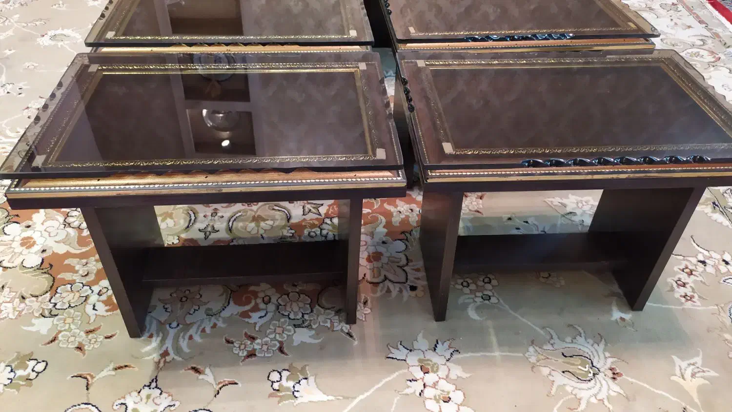 تلویزیون 21 اینچ ال جی رنگی و میز عسلی جلو مبلی|تلویزیون و پروژکتور|مشهد, اقبال|دیوار