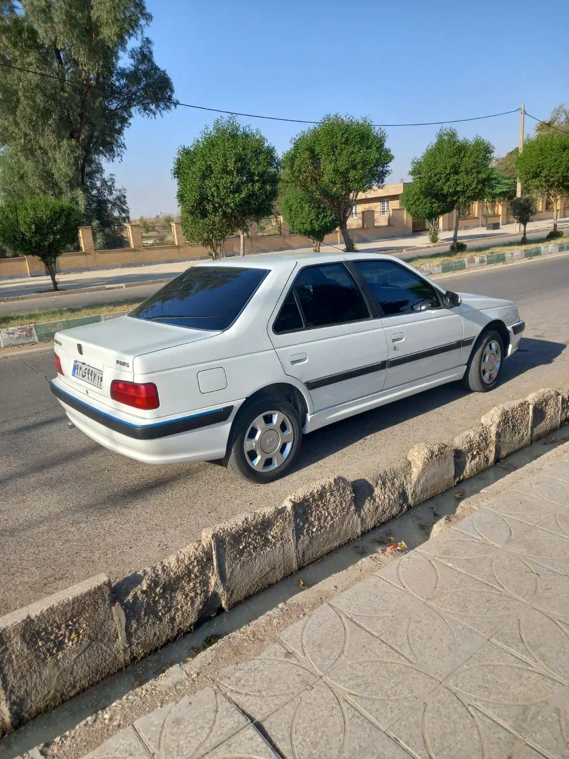 پارس ۴۰۲|خودرو سواری و وانت|دهلران, |دیوار