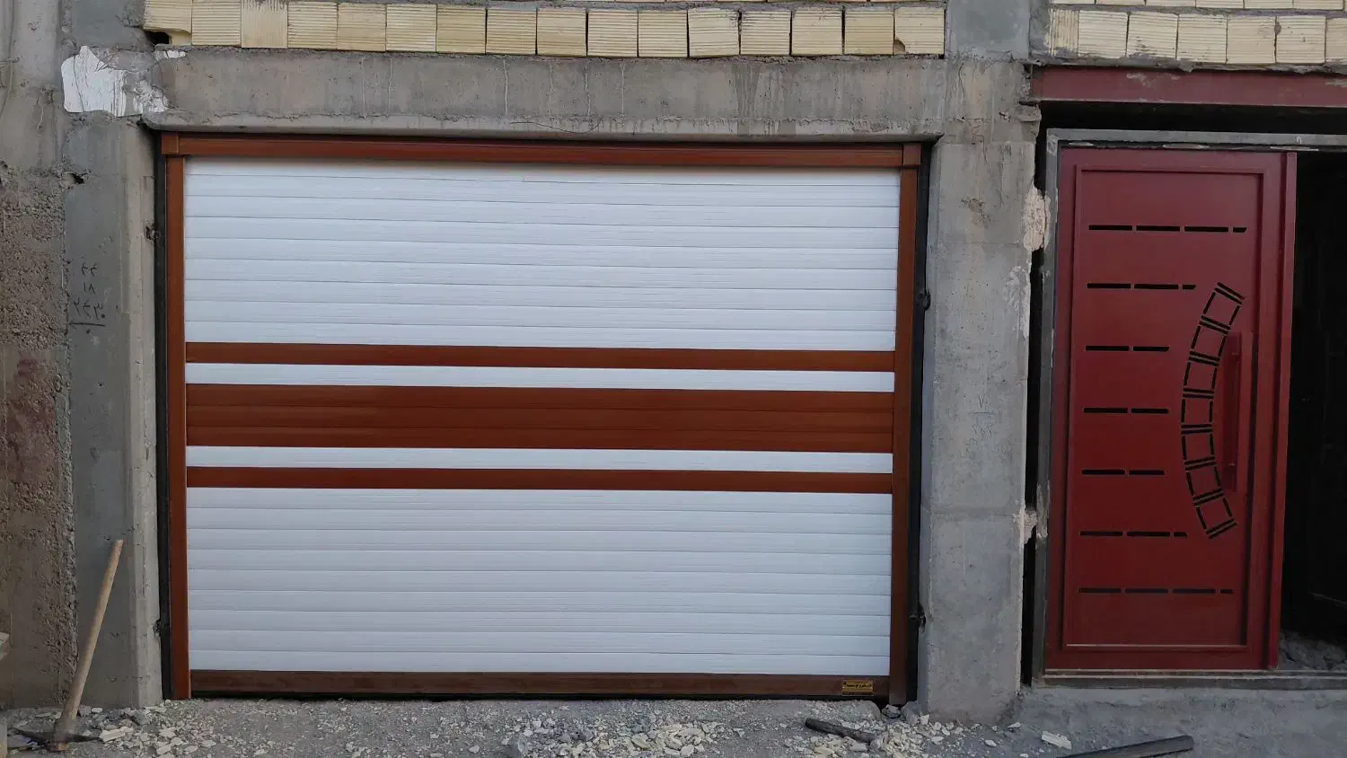 درب برقی دوربین دزدگیر میبد|خدمات پیشه و مهارت|میبد, |دیوار