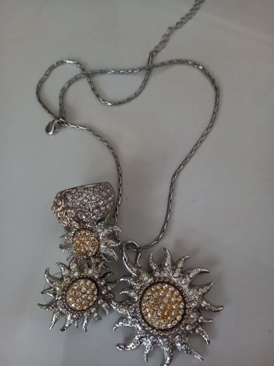 نیم ست طرح خورشید بدلیجات|بدلیجات|اصفهان, قلعه طبره|دیوار