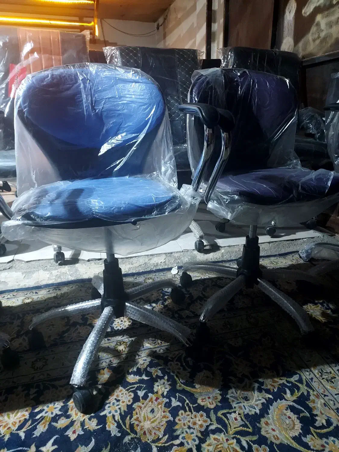 صندلی صدفی چرخدار جک دار|صندلی و نیمکت|کرمانشاه, |دیوار