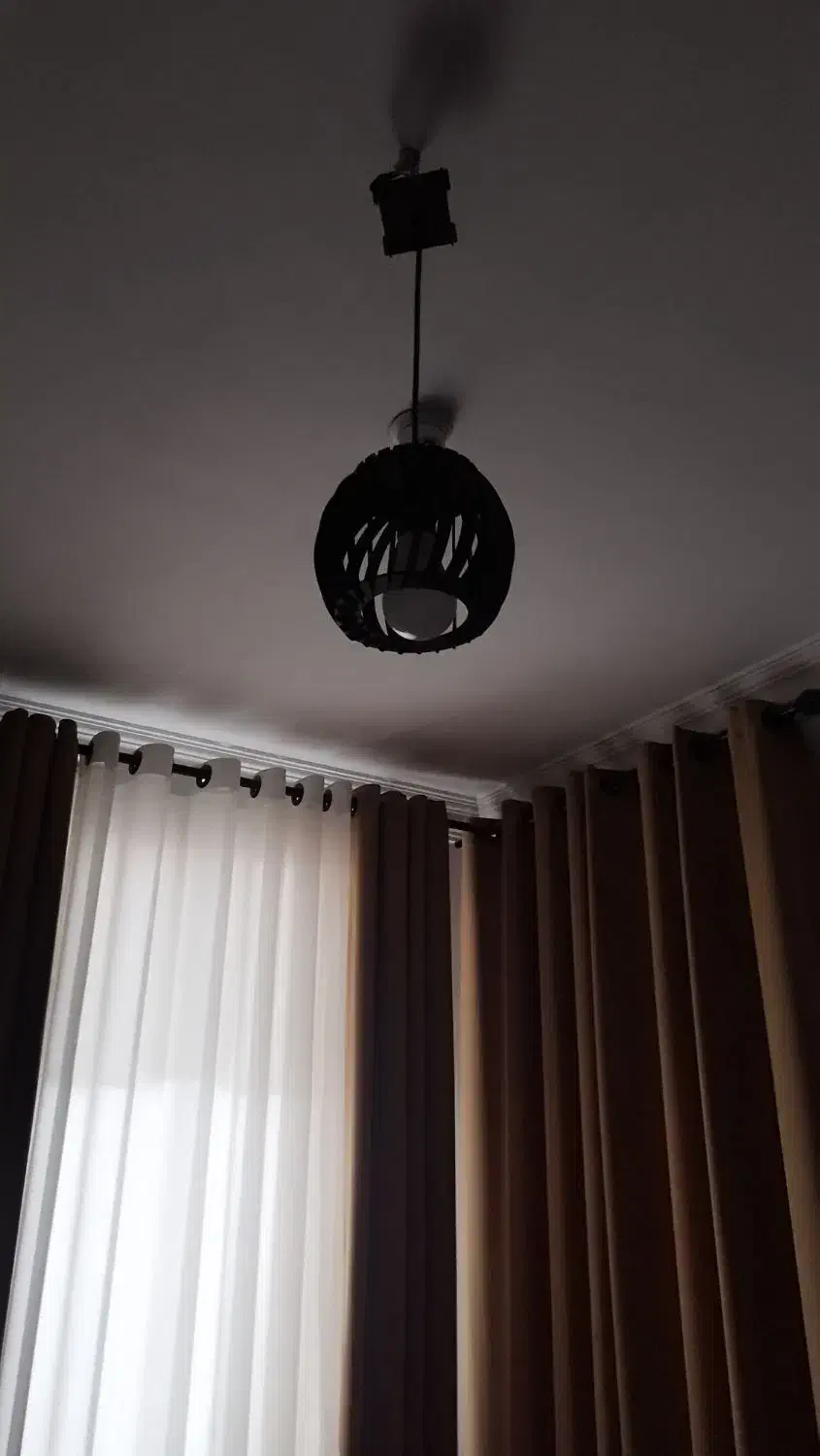 دو عدد لوستر فانتزی اتاق خواب چوبی مینیمال|لوستر و چراغ آویز|مشهد, امیریه|دیوار