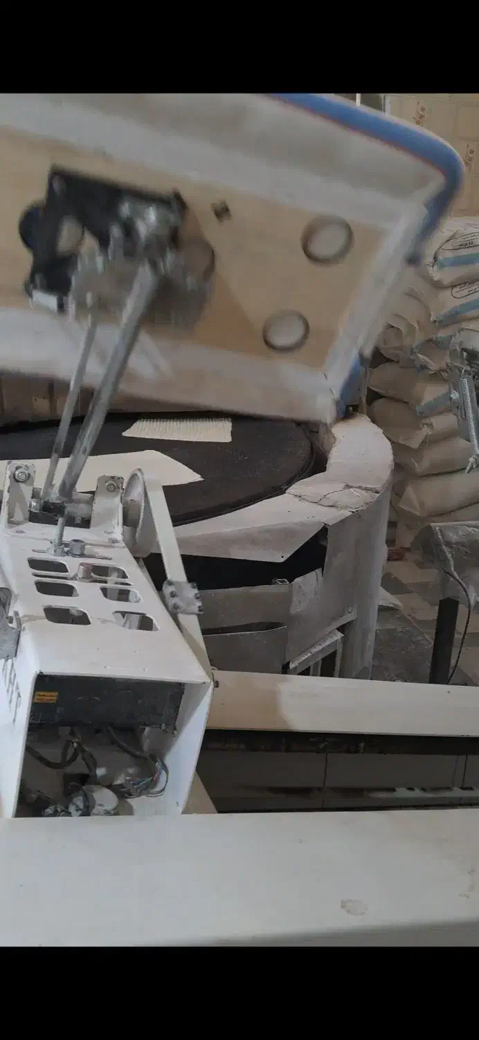 ماشین نانوایی،  گردون، نبات|فروشگاه و مغازه|اهر, |دیوار