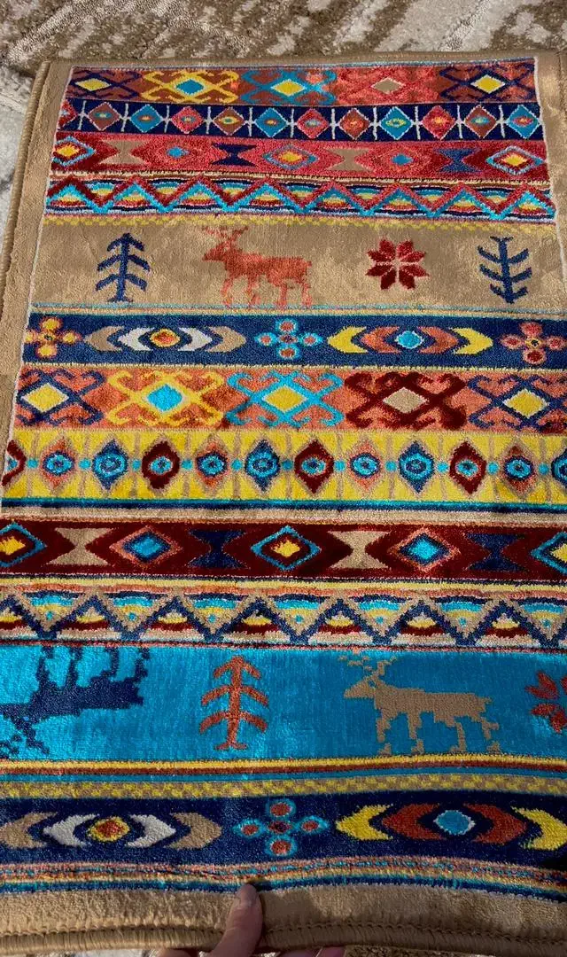 مدرن ترین قالیچه و پادری ها|فرش|رشت, دروازه لاکان|دیوار