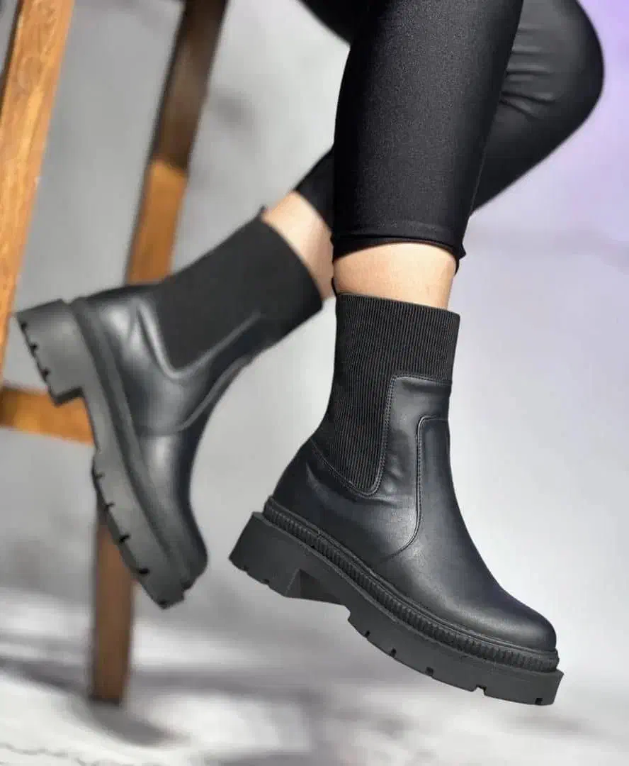 کفش بوت زنانه و دخترانه شیک|کیف، کفش، کمربند|اردبیل, |دیوار