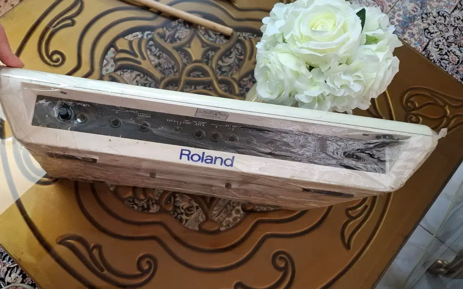 پرکاشن|درام و پرکاشن|اسلامشهر, شهرک واوان|دیوار