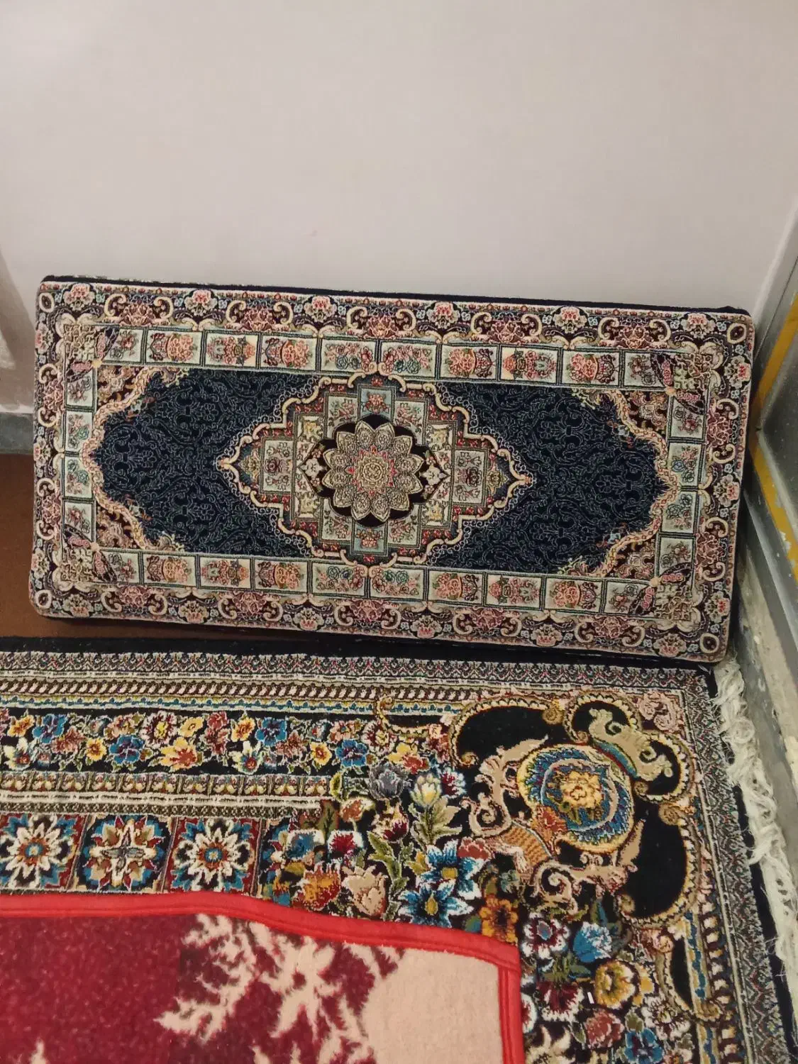 یک جفت پشتی سالم سالم|پشتی|همدان, |دیوار