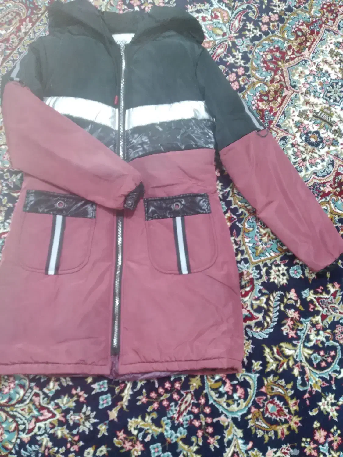 کاپشن نو|لباس|بروجرد, |دیوار