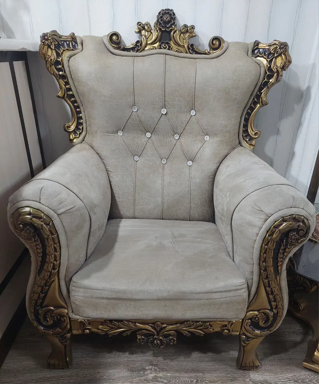 مبل ۷ نفره و جلو مبلی|مبلمان خانگی و میز عسلی|رضوانشهر, |دیوار