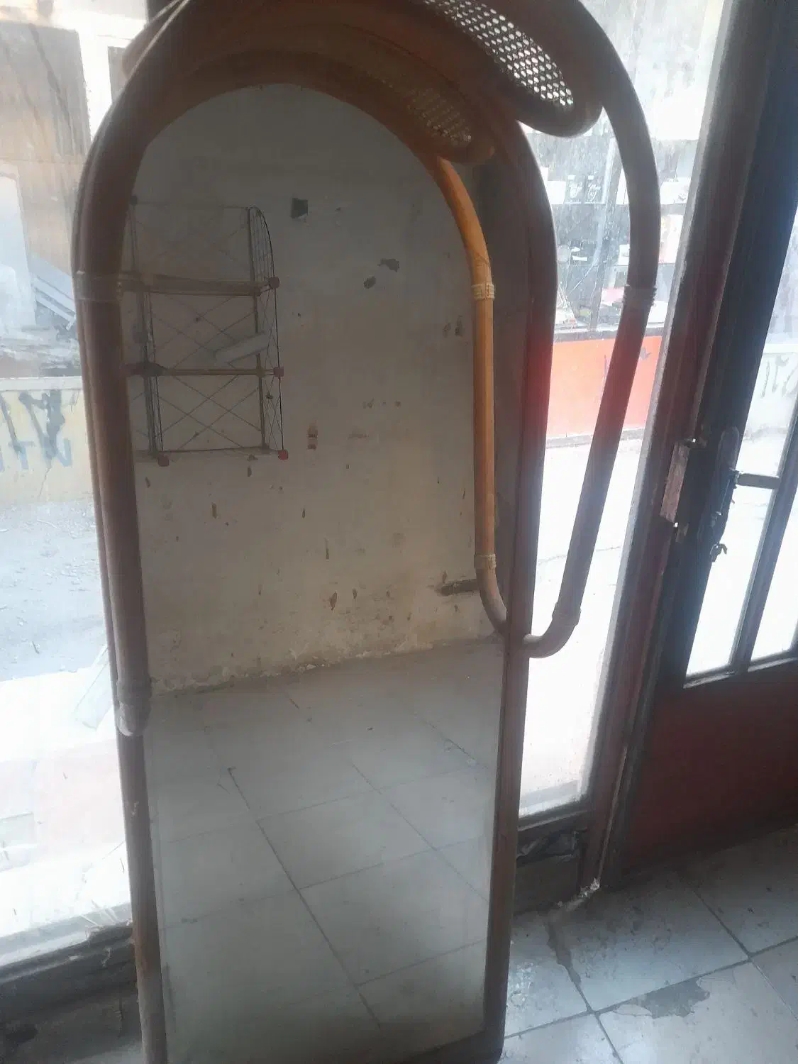 اینه|آرایشگاه و سالن‌های زیبایی|بندر امام خمینی, |دیوار