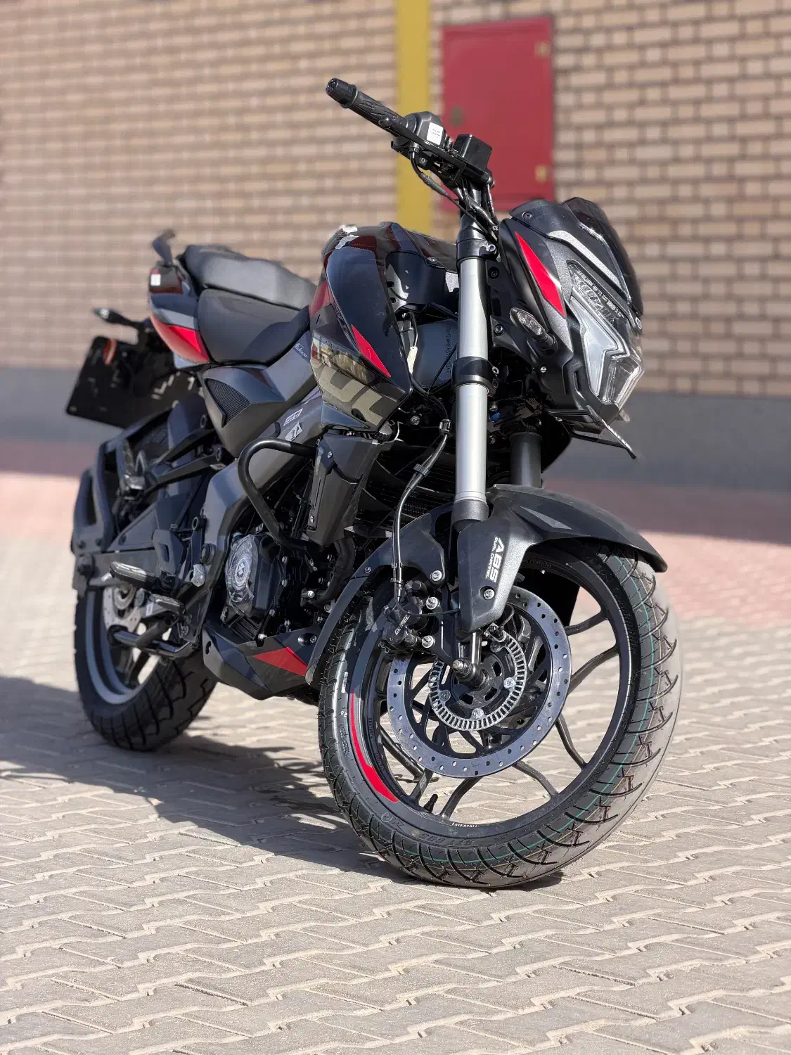 Ns200 مشکی|موتورسیکلت|تهران, نیلوفر|دیوار