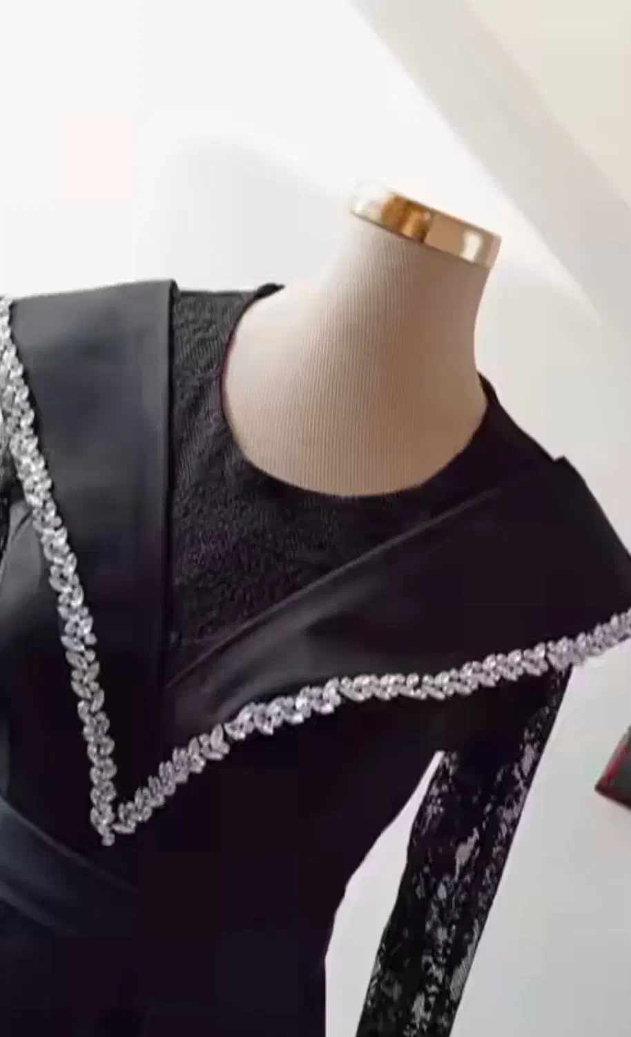 لباس مجلسی|لباس|ماکو, |دیوار