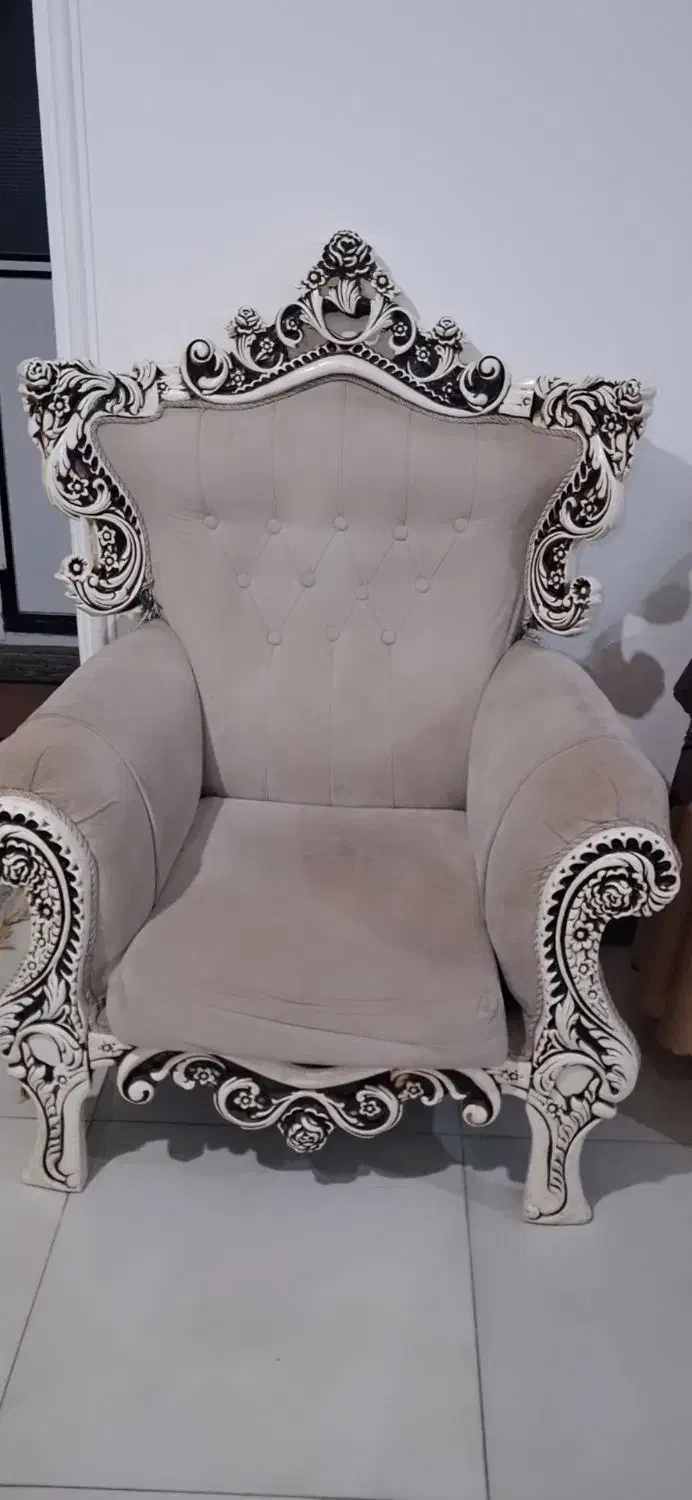 مبل ۷نفره به همراه میز ناهار خوری ۴نفره|مبلمان خانگی و میز عسلی|ساری, |دیوار