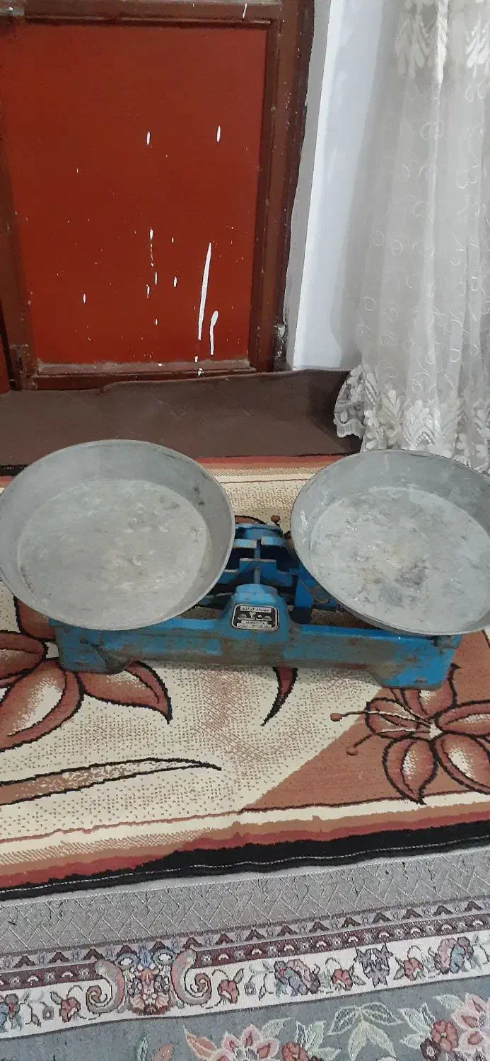 ترازو|کلکسیون اشیاء عتیقه|میاندوآب, |دیوار