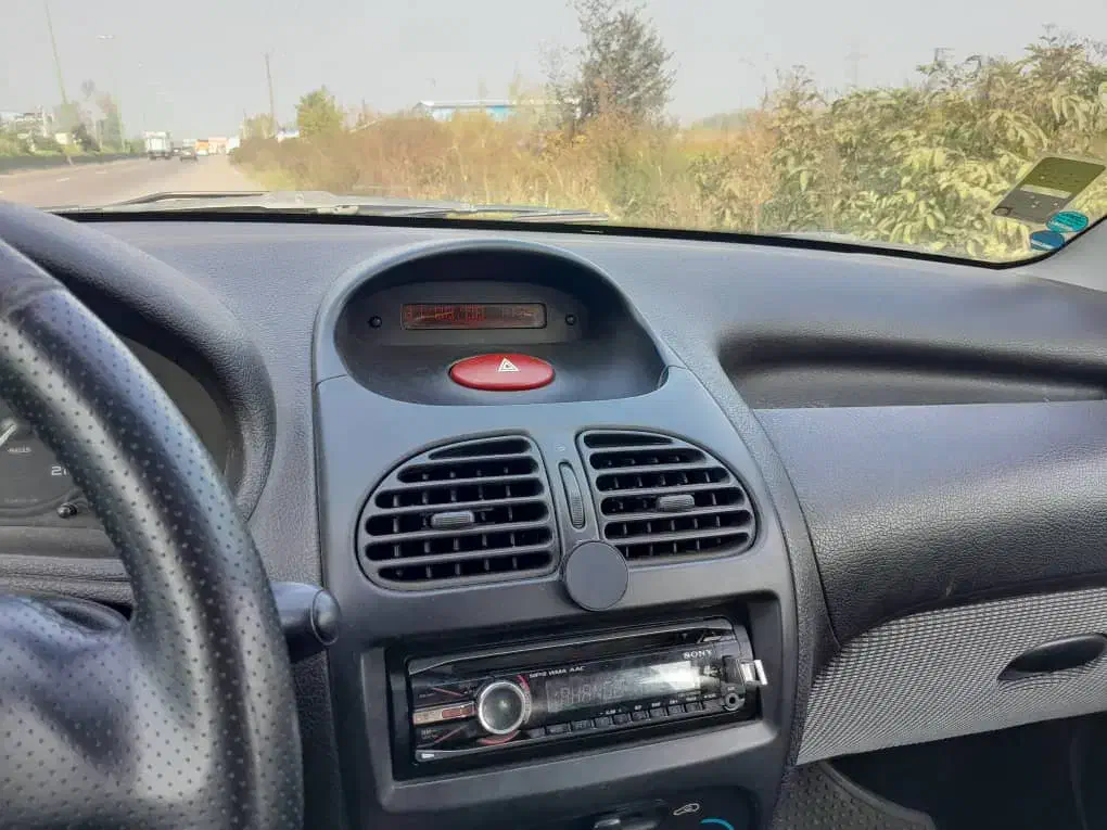 ۲۰۶ مدل ۸۳ کامل بی رنگ|خودرو سواری و وانت|رشت, لاکانی|دیوار