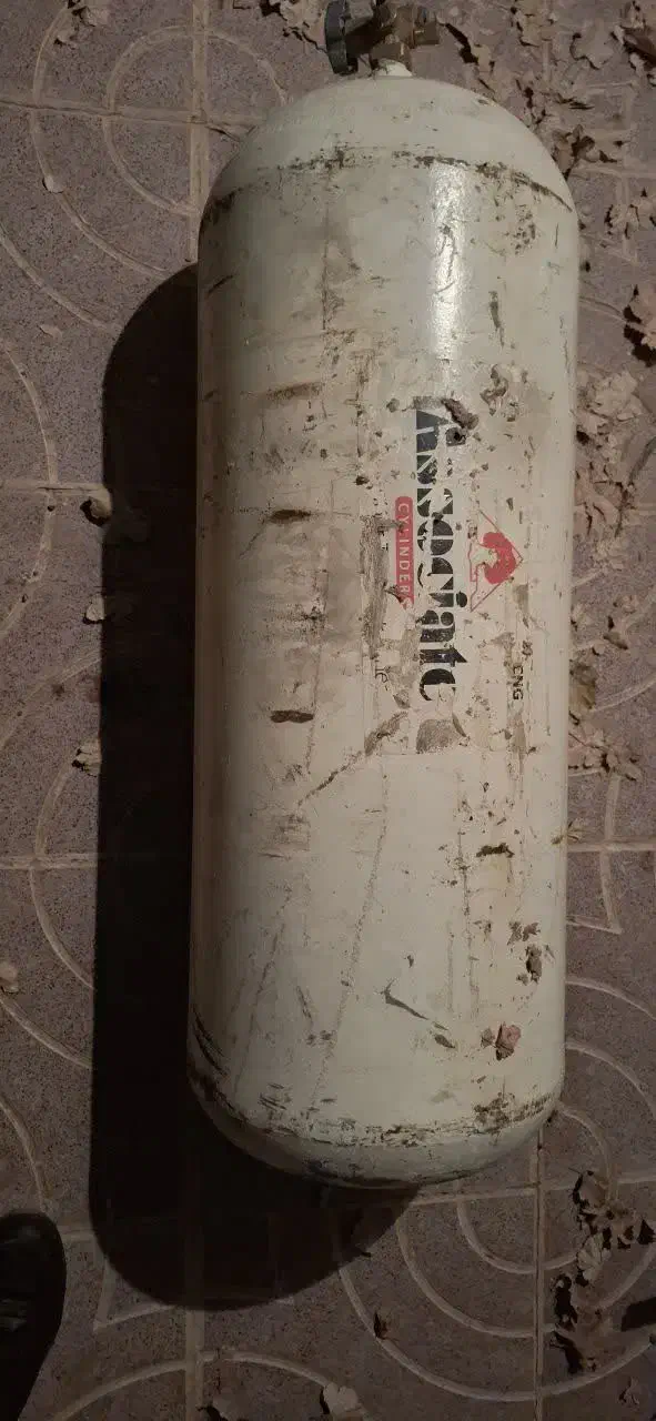 مخزن گاز CNG باظرفیت18 کیلو فوری|قطعات یدکی و لوازم جانبی|اردکان, |دیوار