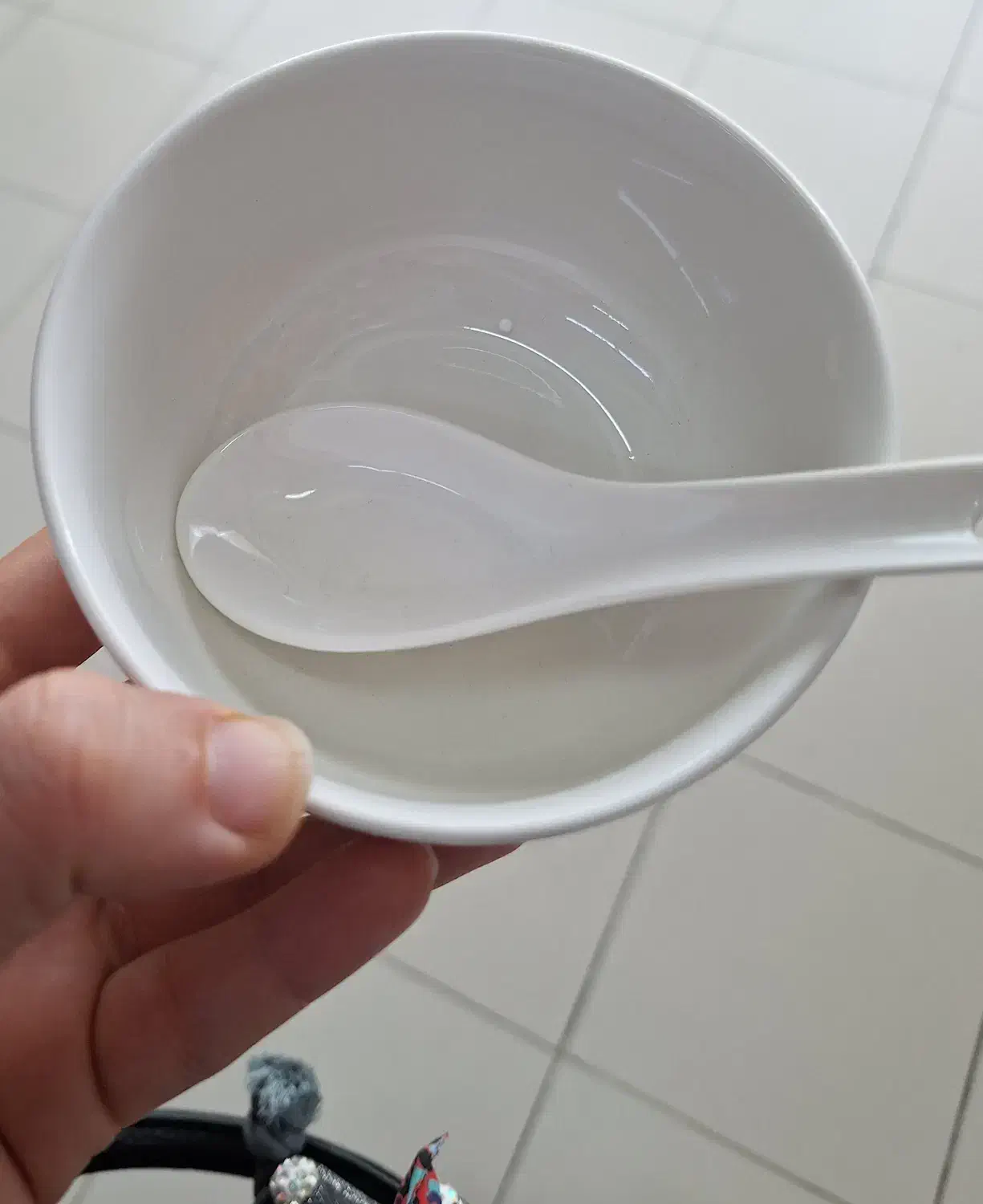 ظروف سوپ خوری و یا ماست خوری چینی با قاشق( 4 عدد )|ظروف سرو و پذیرایی|کیش, |دیوار