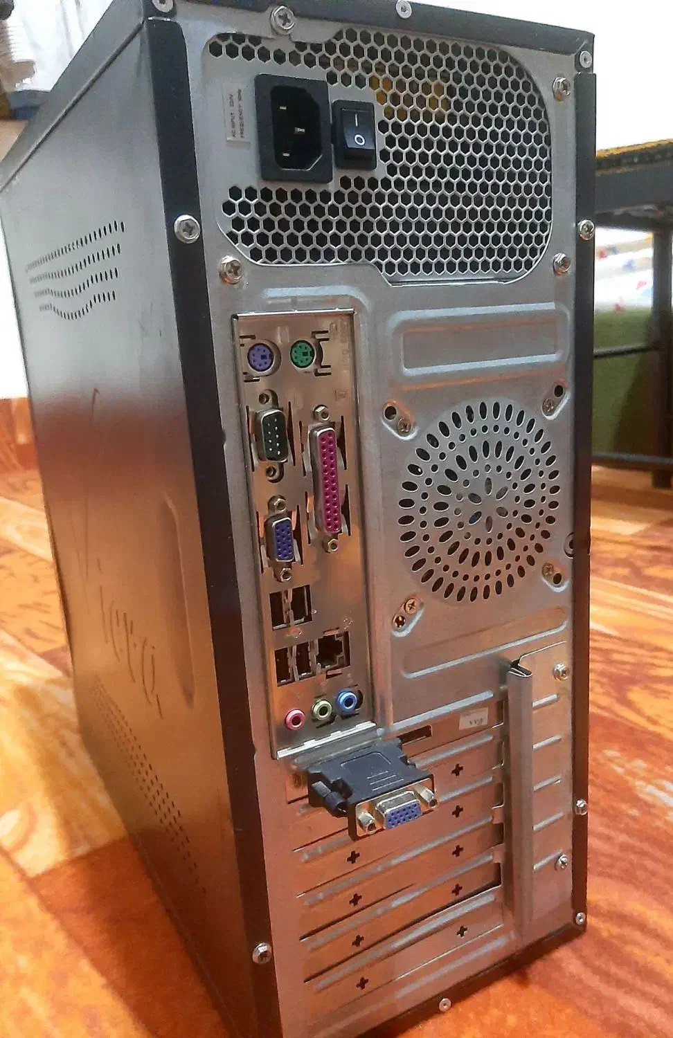 کیس کامپیوتر|رایانه رومیزی|اهر, |دیوار