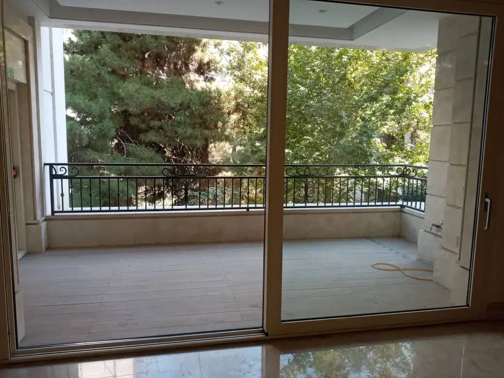 آپارتمان ۱۷۰ متر نیاوران /تک واحدی /شمال کاخ