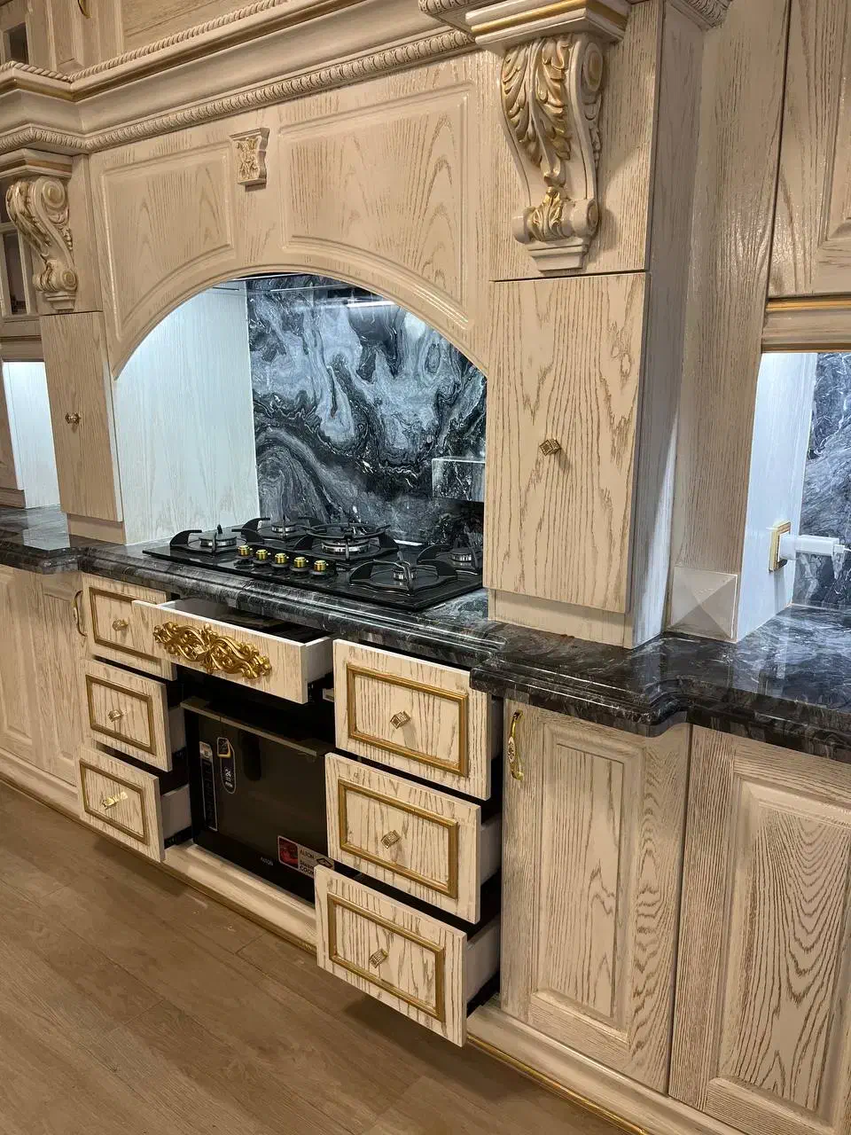 استادکار ماهر کابینت سازی|استخدام صنعتی، فنی، مهندسی|قمصر, |دیوار