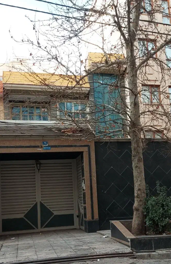 ۲۳۵ متر کلنگی * شهرک غرب * مناسب ساخت * بر ۱۰|فروش زمین و ملک کلنگی|تهران, درختی|دیوار