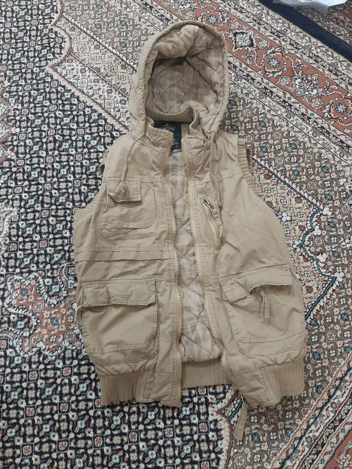 پافر درحد نو|لباس|قروه, |دیوار