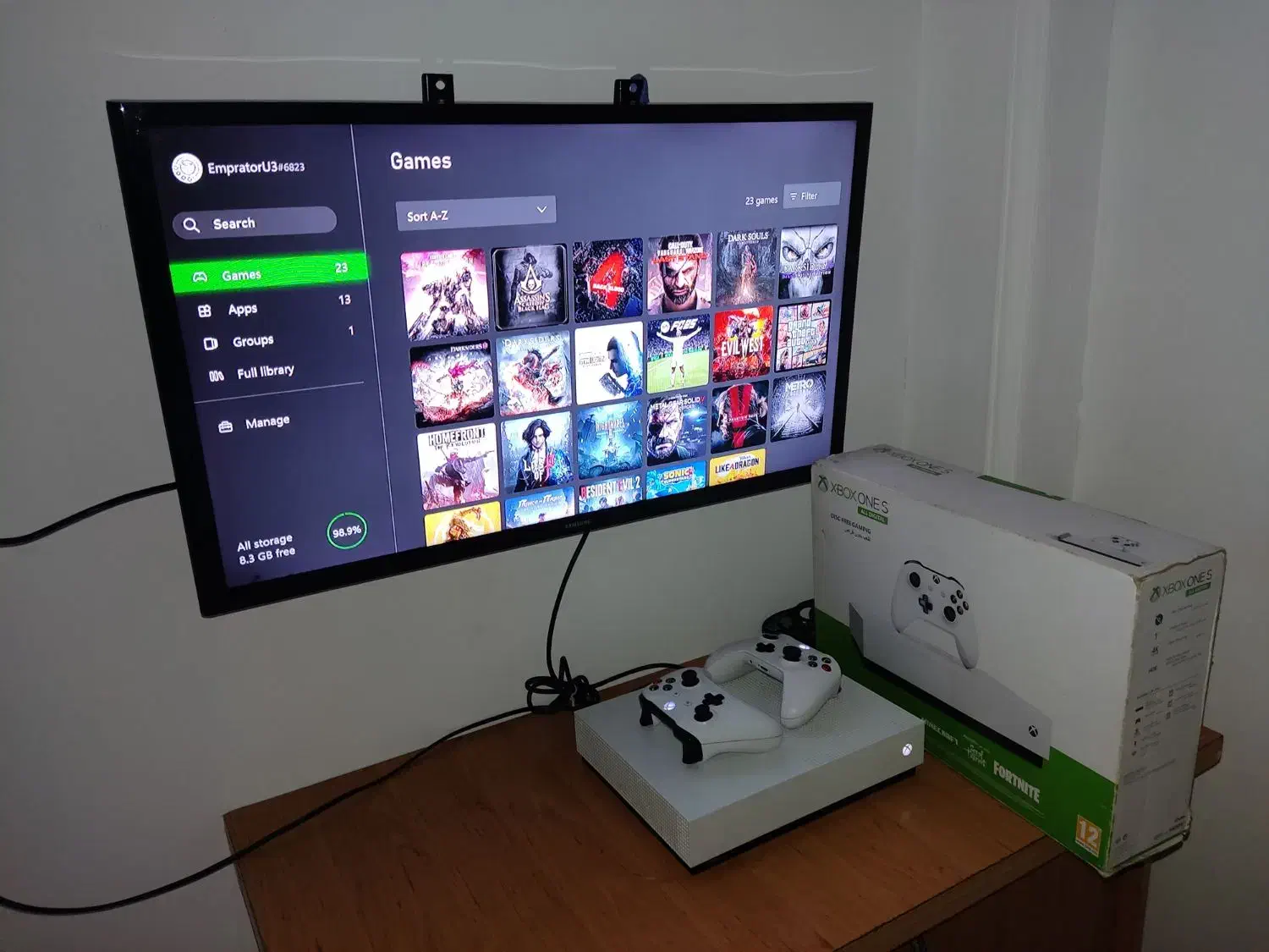 Xbox one s یک ترابایت همراه با دو دسته و کابل|کنسول، بازی ویدئویی و آنلاین|تنکابن, |دیوار