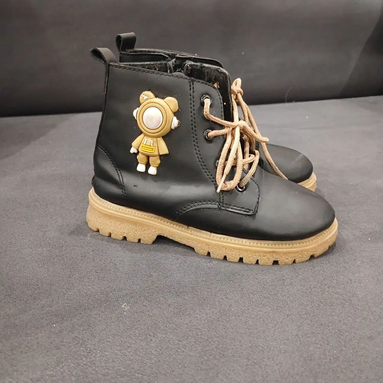 کفش. کفش بچه گانه. کفش کودک . بوت|کفش و لباس بچه|تهران, زرکش|دیوار