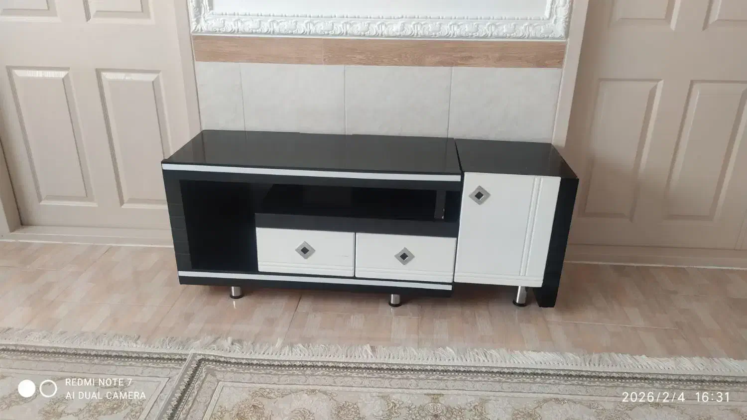 میز تلویزیون|میز تلویزیون|شاهین دژ, |دیوار