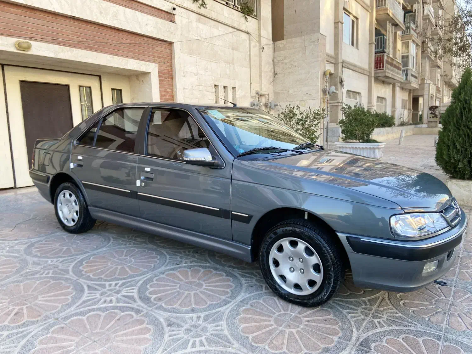 پارس ۱۴۰۰ بیرنگ درجه یک|خودرو سواری و وانت|کرمانشاه, |دیوار