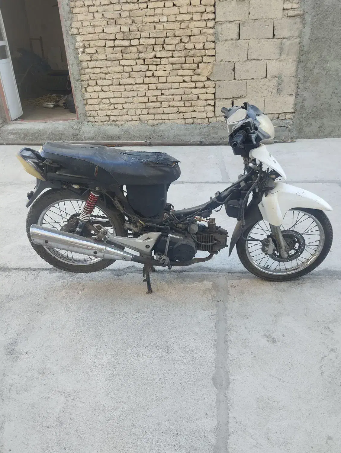 سه عدد موتورسیکلت|موتورسیکلت|لیلان, |دیوار