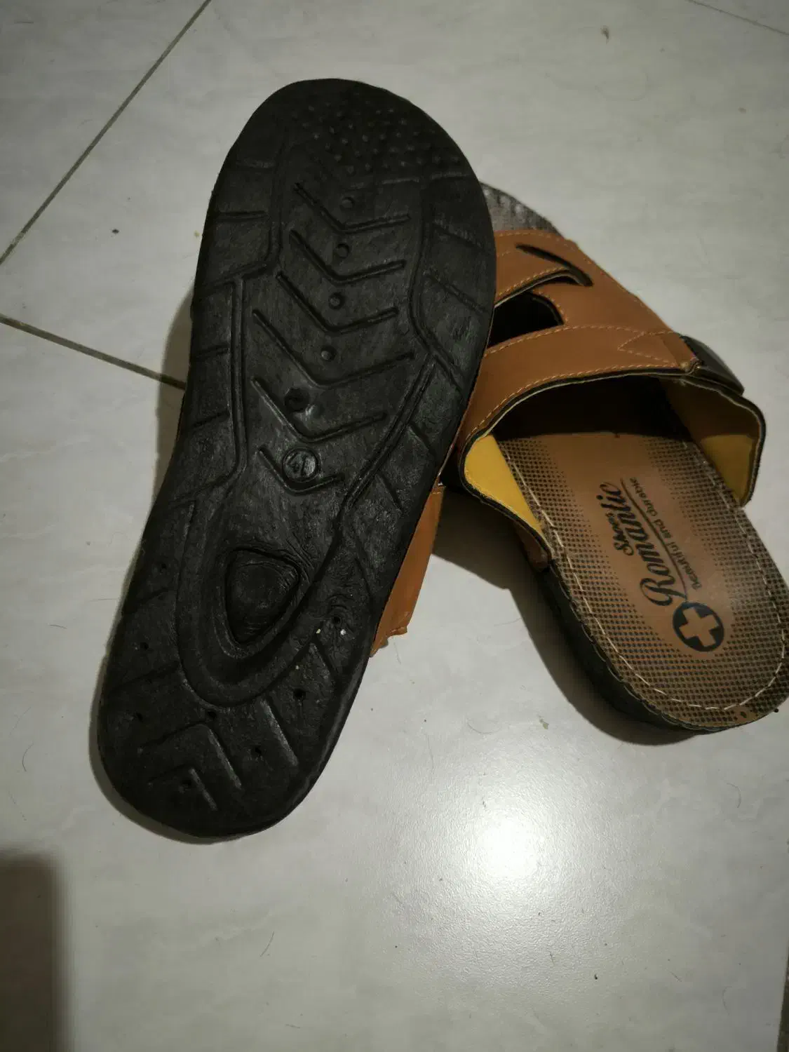 صندل مردانه و انگشتر مردانه|کیف، کفش، کمربند|اصفهان, برازنده|دیوار