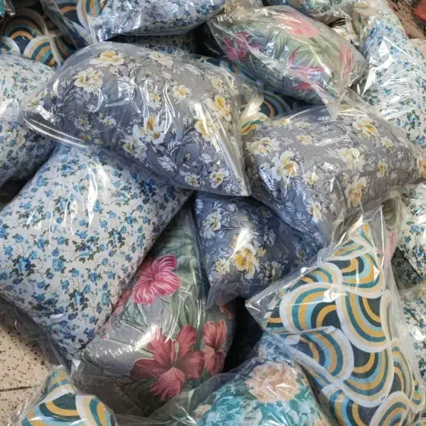 بالشت|رختخواب، بالش، پتو|مشهد, طبرسی شمالی|دیوار