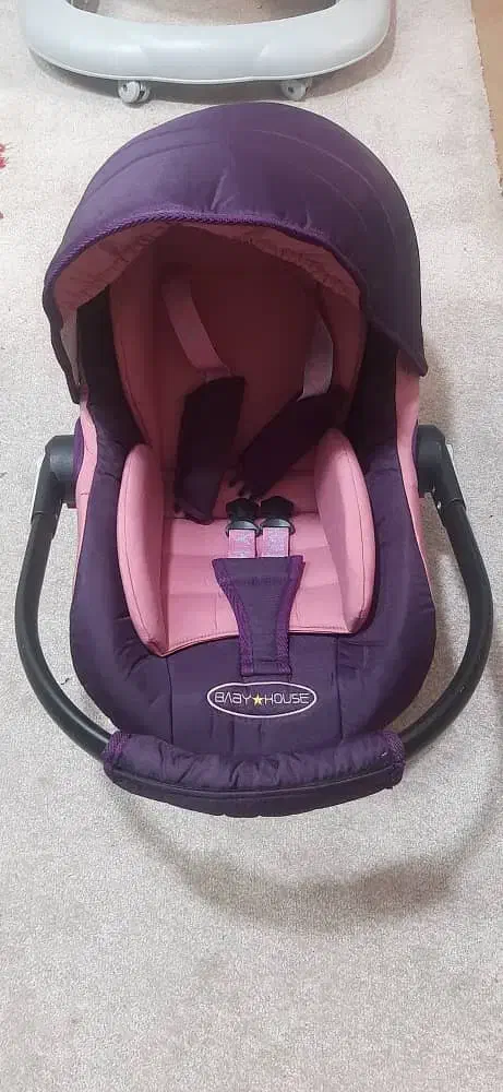 کریر کودک|کالسکه و لوازم جانبی|شاهین‌شهر, پاسداران|دیوار