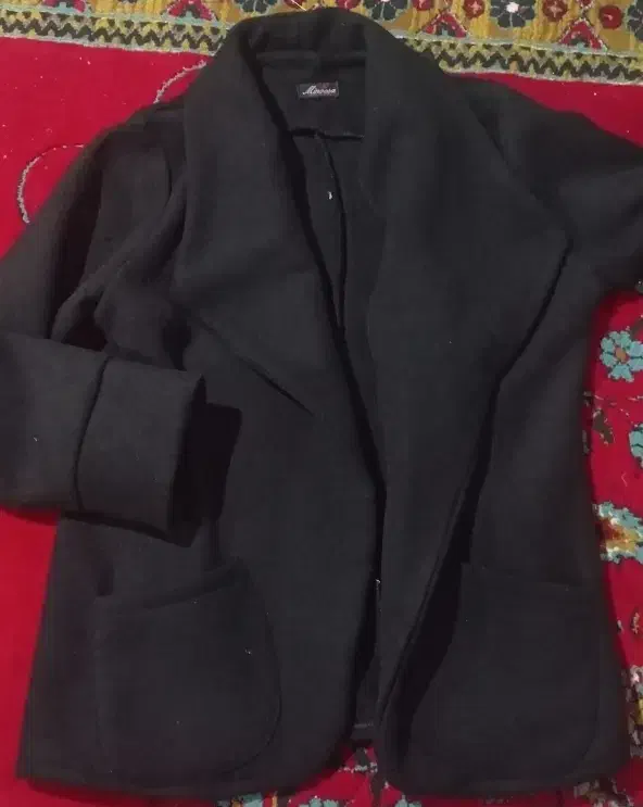 پالتو مستانی|لباس|سیلوانه, |دیوار