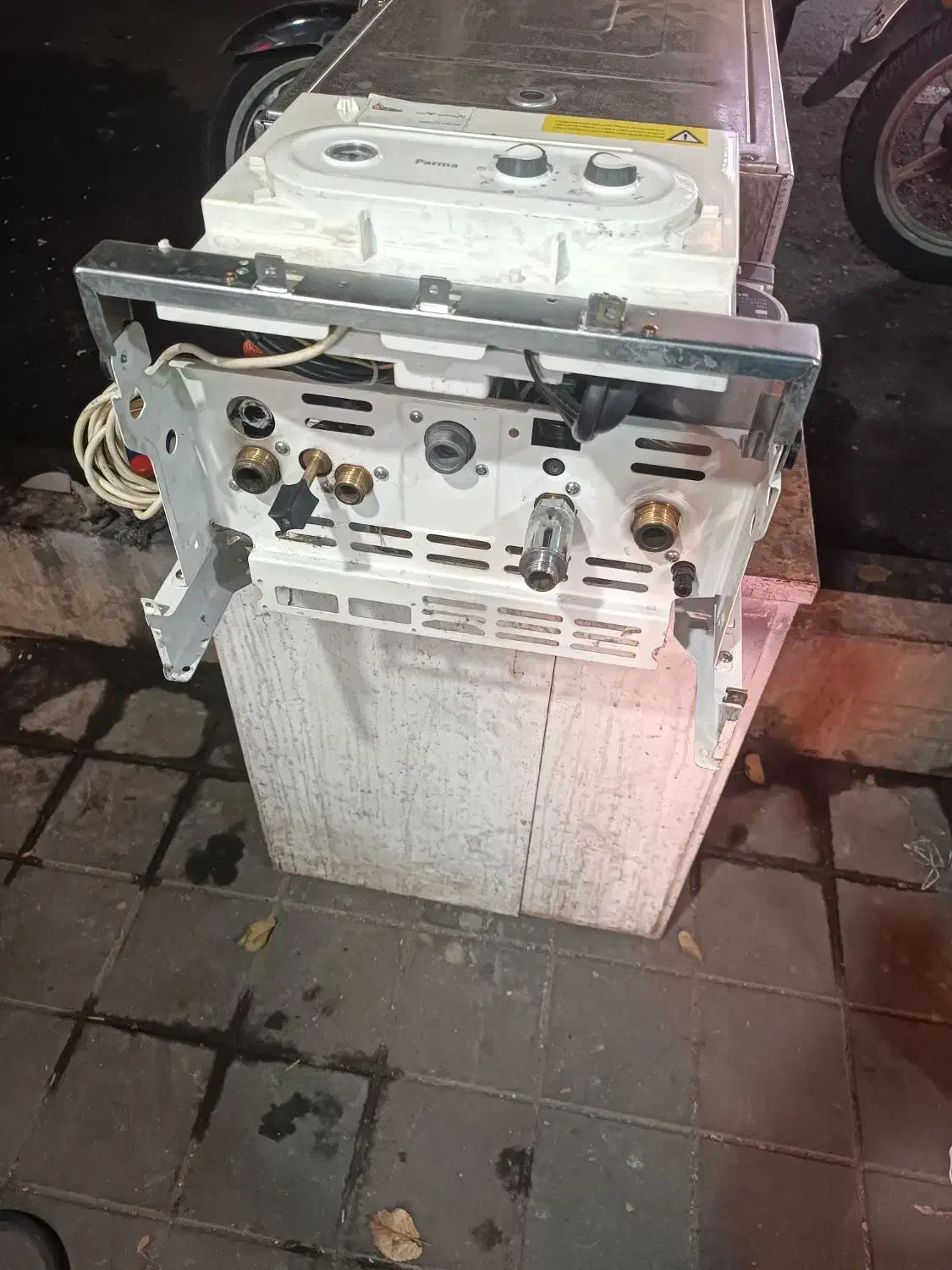 پکیج بوتان مدل پارما ۲۲ هزار|آبگرمکن، پکیج، شوفاژ|تهران, طیب|دیوار