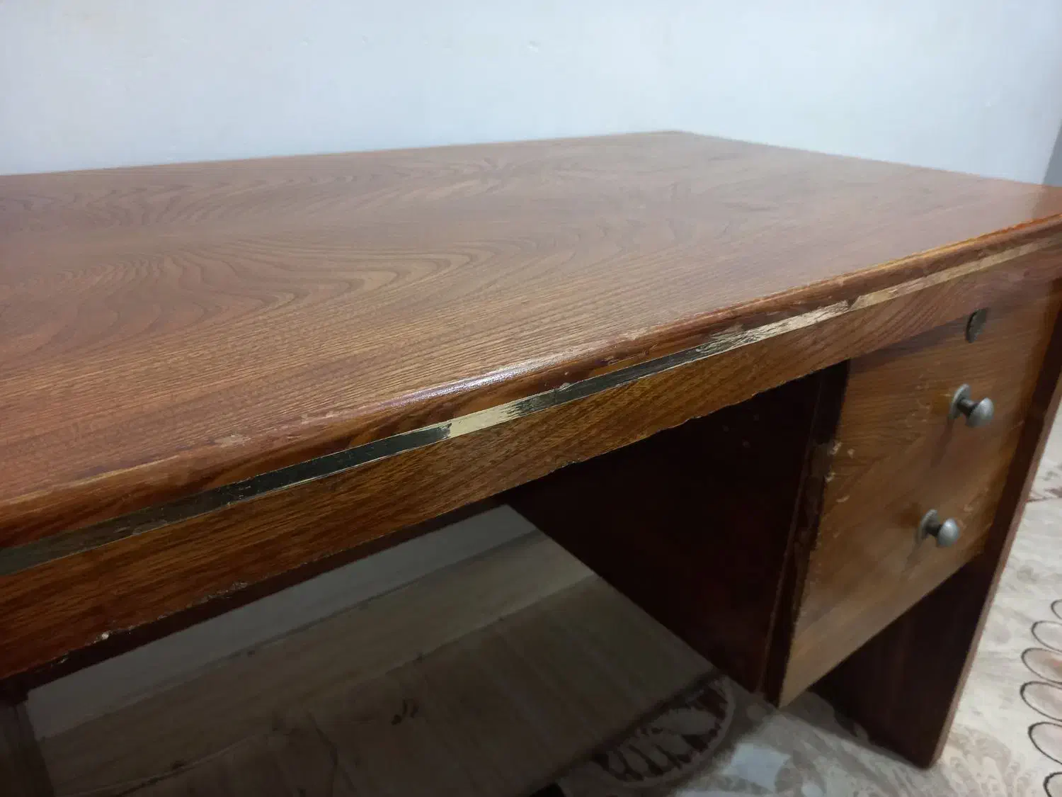 میز و صندلی|میز تحریر و کامپیوتر|قائم‌شهر, |دیوار