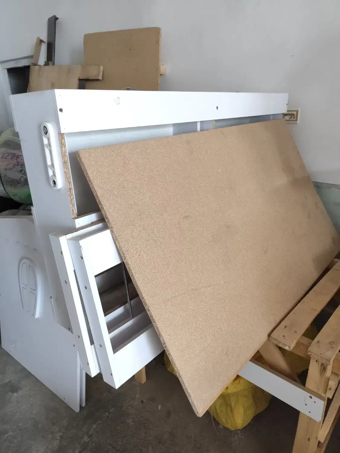 تخت.کمد.تشک فنری|تخت و سرویس خواب|سنندج, |دیوار