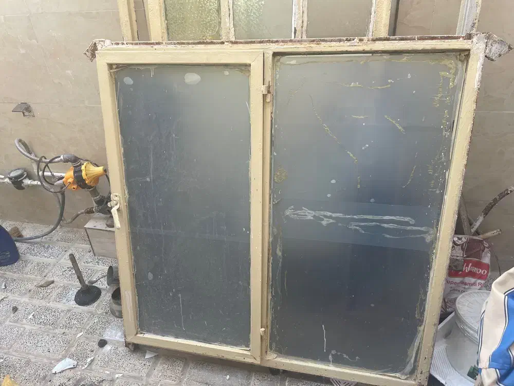 درب و پنجره با شیشه های سالم|مصالح و تجهیزات ساختمان|قرچک, باقرآباد|دیوار