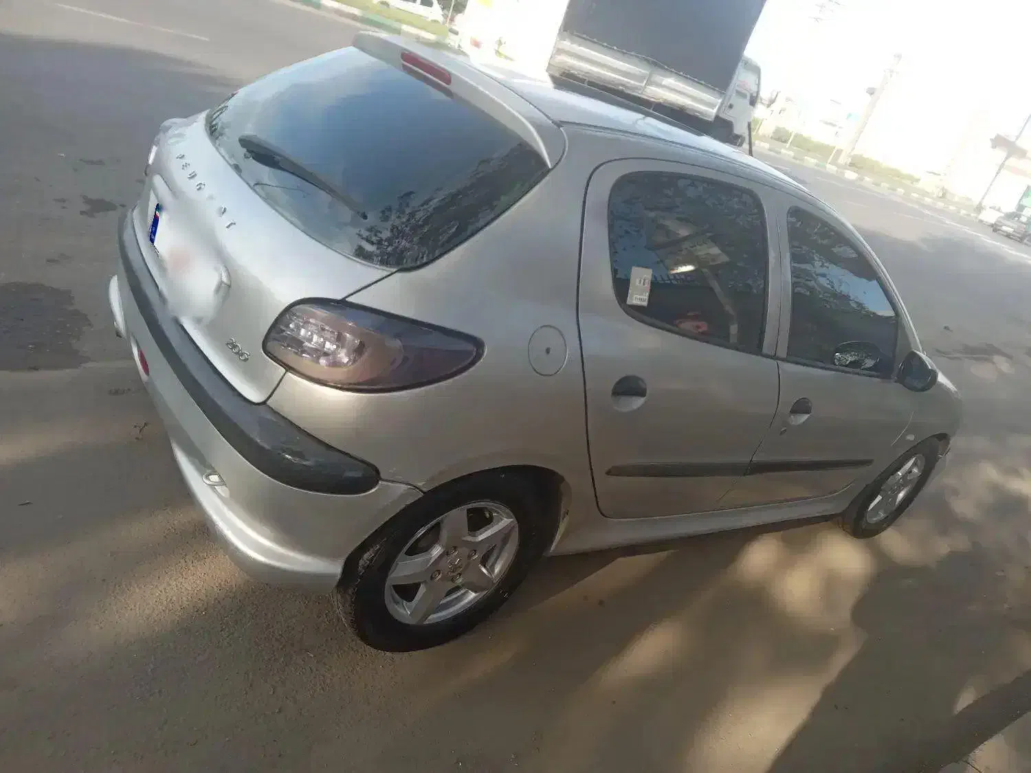 ۲۰۶ مدل ۸۲ شاسیها سالم دور رنگ|خودرو سواری و وانت|رشت, آتشگاه|دیوار