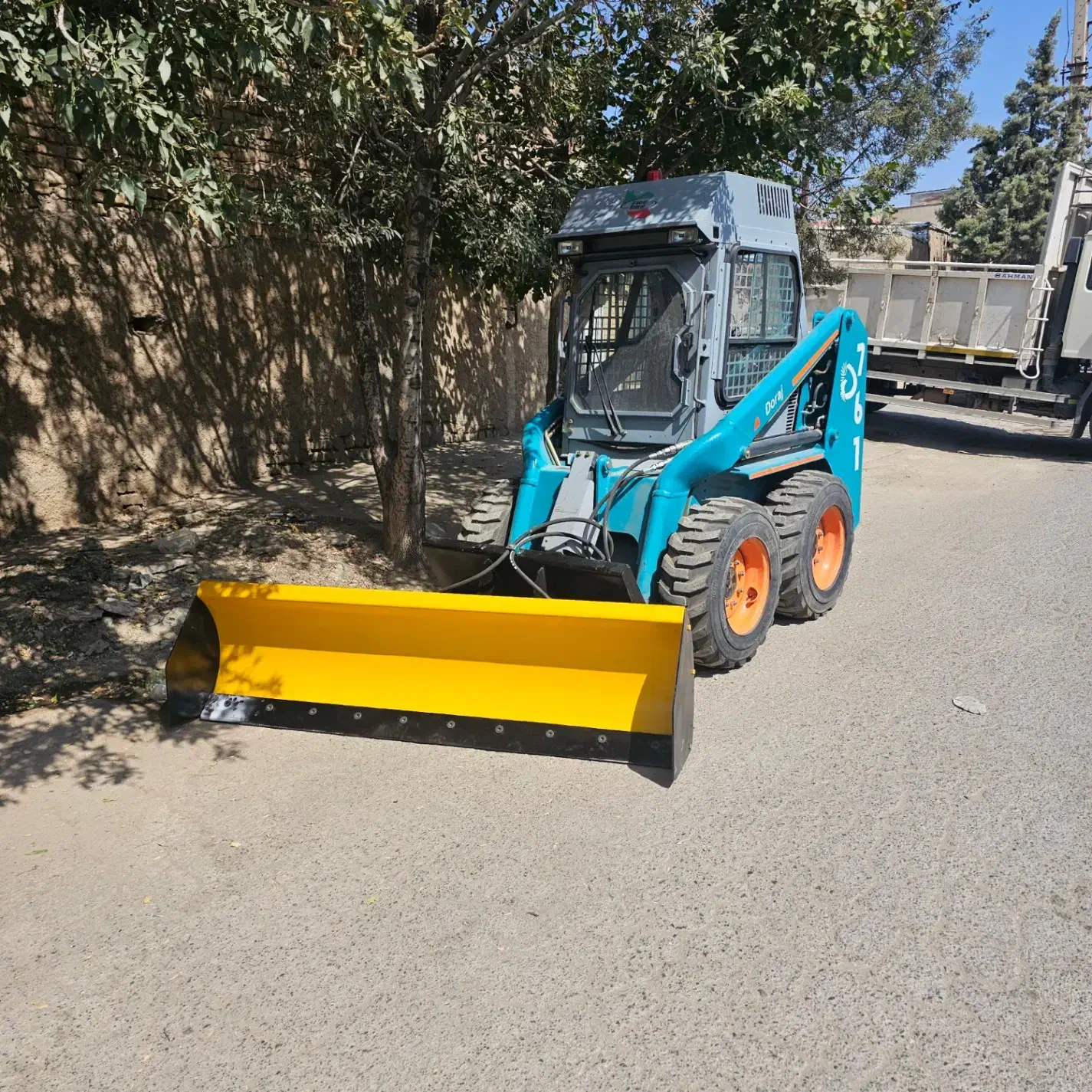 ساخت سفارشی جلوبند بابکت و مینی لودر|ماشین‌آلات صنعتی|رباط‌کریم, نصیرشهر|دیوار