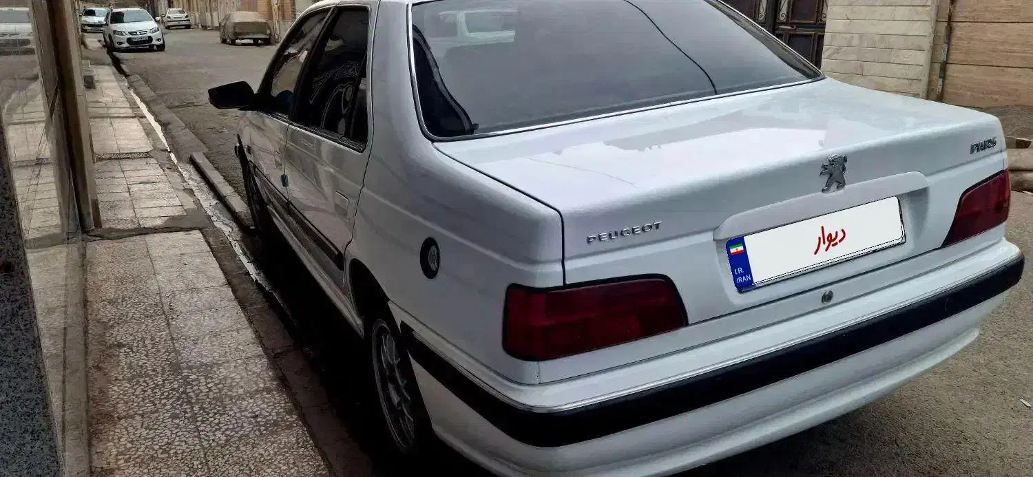 پژو پارس دوگانه فابریک مدل 98درحد کم کار|خودرو سواری و وانت|قم, شهرک امام حسین|دیوار