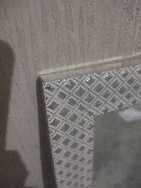 اینه قدی|بندرخت و رختآویز|خرمآباد, |دیوار